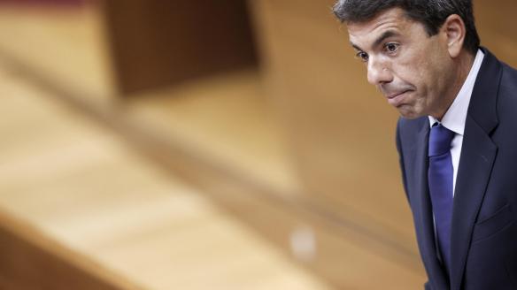 El  candidato del PPCV, Carlos Mazón, que será investido president de la Generalitat valenciana, durante su discurso de investidura.