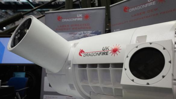 El arma láser DragonFire en un evento celebrado en Londres en 2019