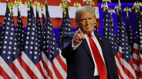 El candidato republicano Donald Trump, en el Palm Beach County Convention Center, cuartel general de la campaña en Florida.