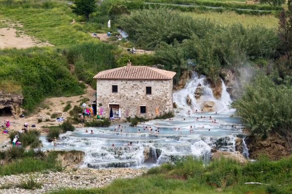 Las Termas de Saturnia el paraíso de las aguas termales, gratis y al