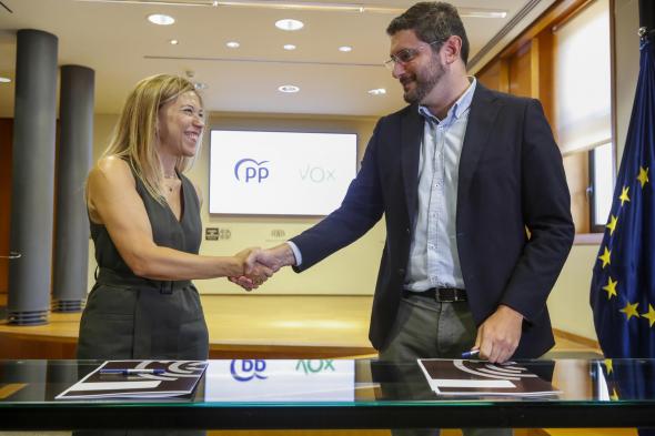 El pacto de PP y Vox en Aragón incluye derogar la ley de memoria ...