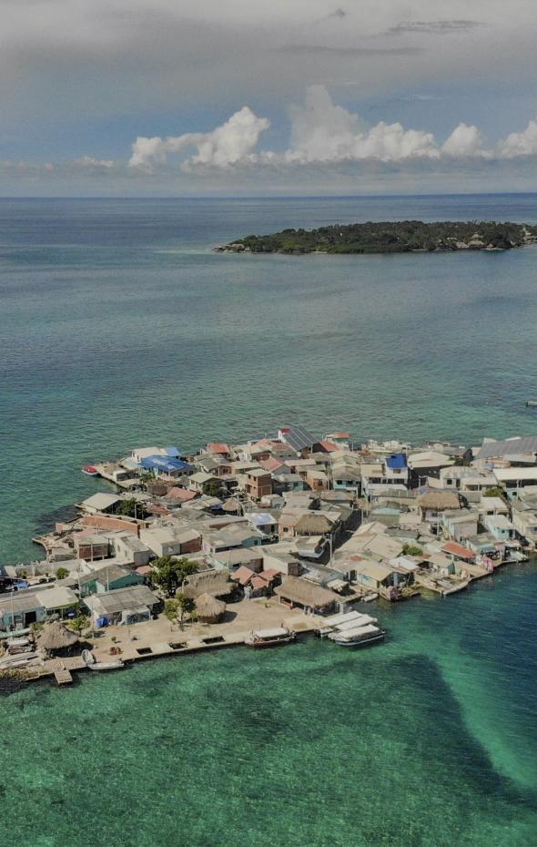 La isla más poblada del mundo habla español: carece de policía y la ...