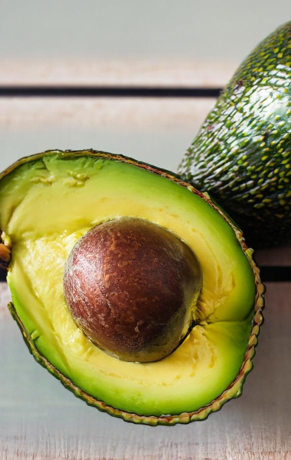 Una comarca española es líder en la producción de la fruta que impulsa tu cerebro 88 Merca2.es Incorporando el aguacate en tu dieta