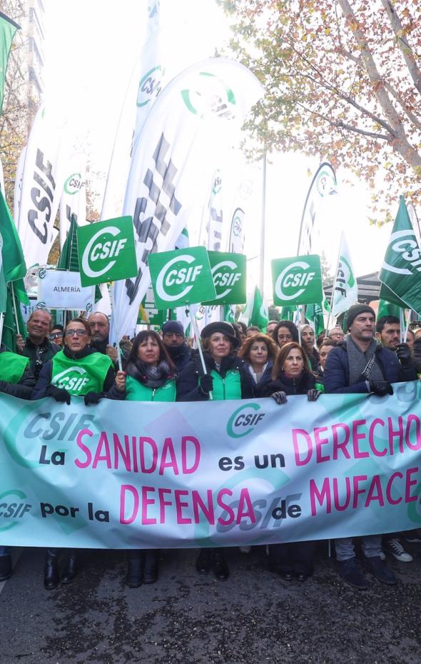 Miles De Funcionarios Salen A La Calle Para Exigir La Continuidad De Muface No Descartamos La