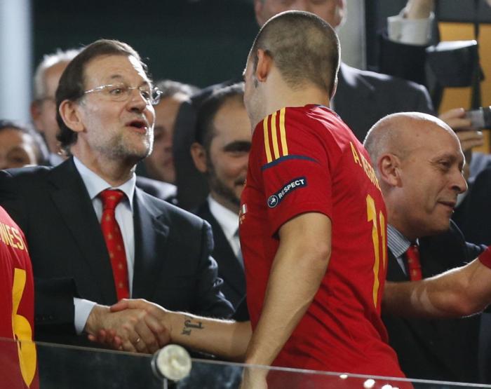 Rajoy vibra en el palco con el partido de la selección española (FOTOS)