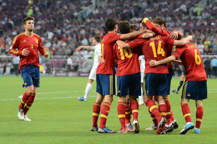 España-Francia: A semifinales sin lucimiento (2-0)
