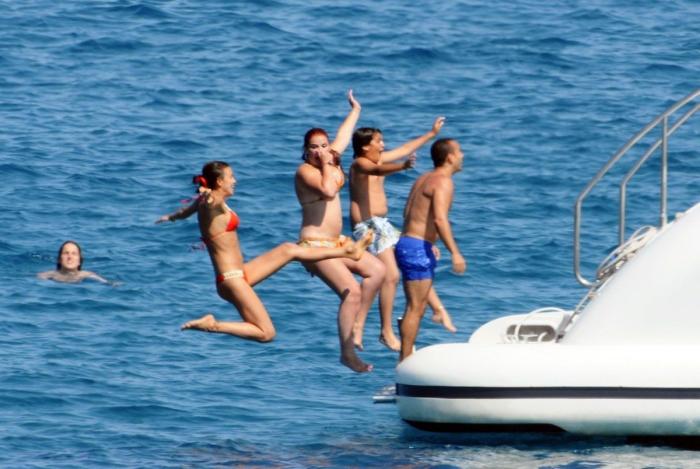 Cristiano Ronaldo e Irina Shayk: vacaciones en yate en Saint Tropez (FOTOS)