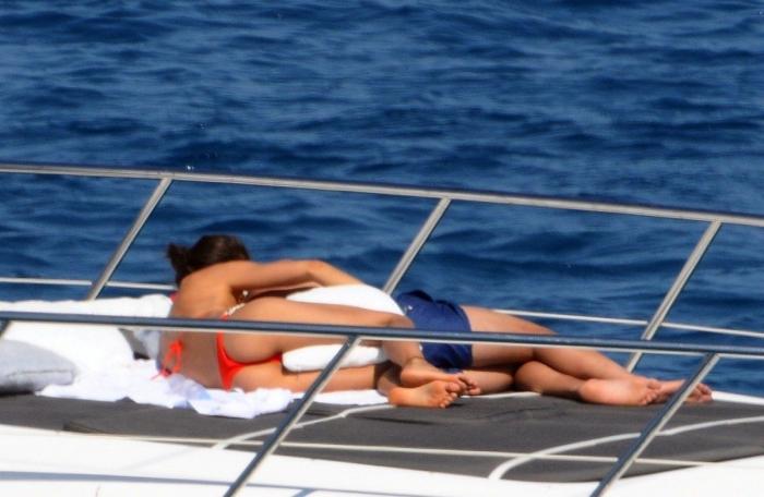 Cristiano Ronaldo comparte una foto de vacaciones con su familia... pero falla un pequeño-gran detalle