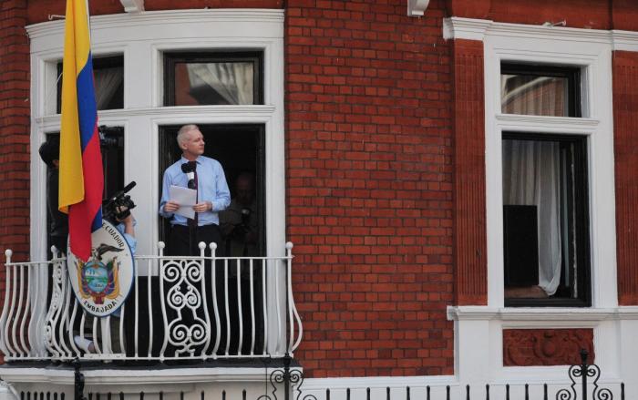 Julian Assange pide a Obama que renuncie "a la caza de brujas sobre Wikileaks" (FOTOS)