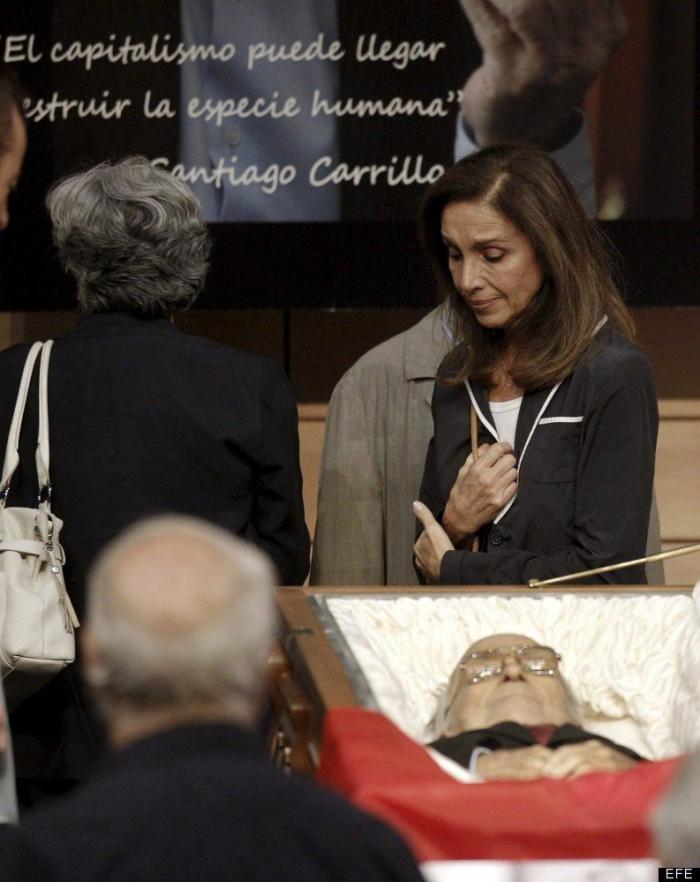 Muere Santiago Carrillo: Miles de ciudadanos se despiden de él en Madrid (VÍDEO, FOTOS)