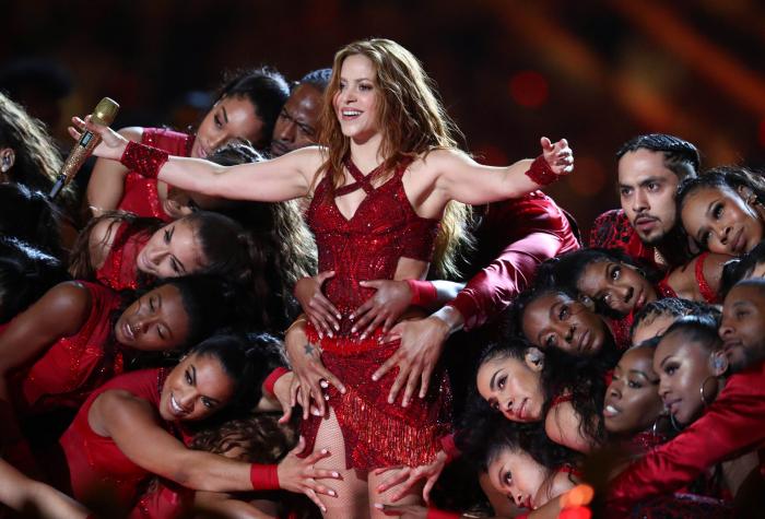 La la la, nueva canción de Shakira: este sí debería ser el himno del Mundial de Brasil (VÍDEOS)