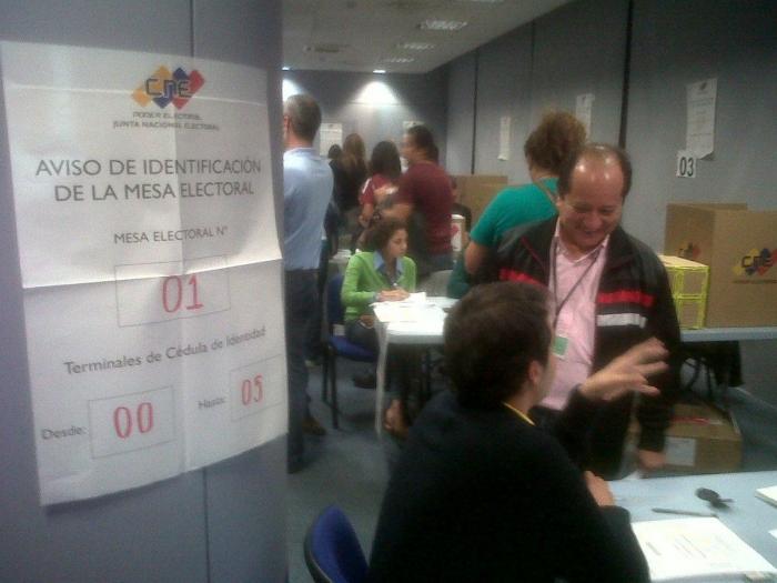 Venezuela vota en España (FOTOS)