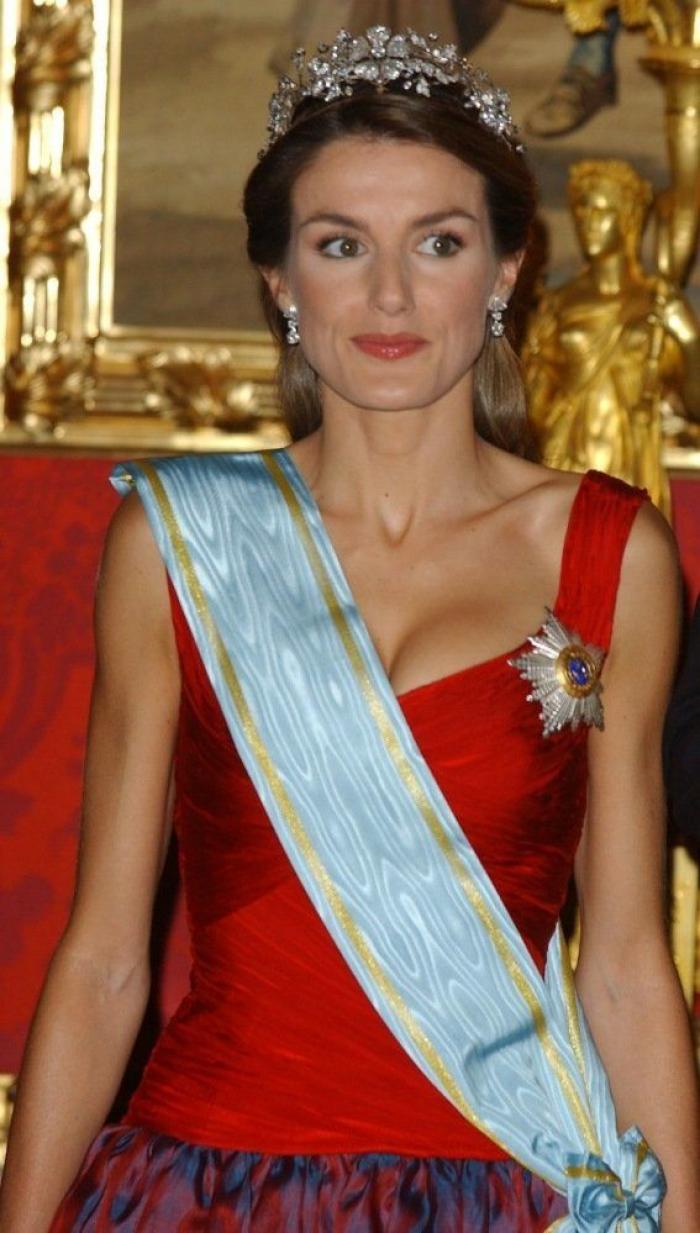 De Letizia Ortiz a la reina Letizia de España: la primera en muchas cosas (FOTOS)