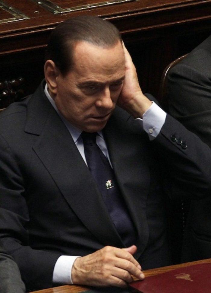 Berlusconi, al recibir el alta tras superar el coronavirus: "Esta vez también me he librado"