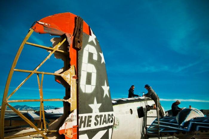 Un grupo de artistas convierten aviones viejos en obras de arte (FOTOS)