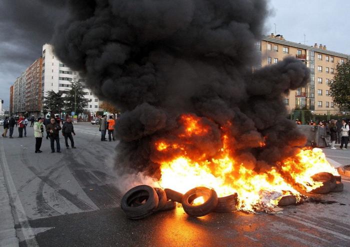 La CEOE cree que la manifestación de Madrid fue un éxito y la huelga un fracaso