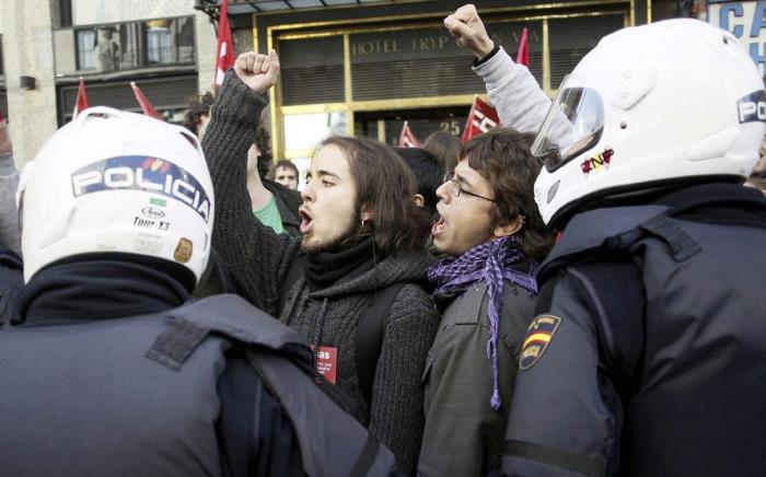 #PelisCifuentes: Twitter bromea con el recuento del Gobierno de manifestantes en el 14N (TUITS, FOTOS)