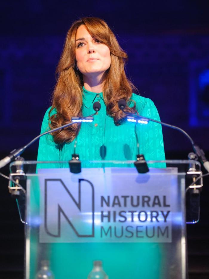Kate Middleton: ¿flequillo? en su nuevo look (FOTOS)