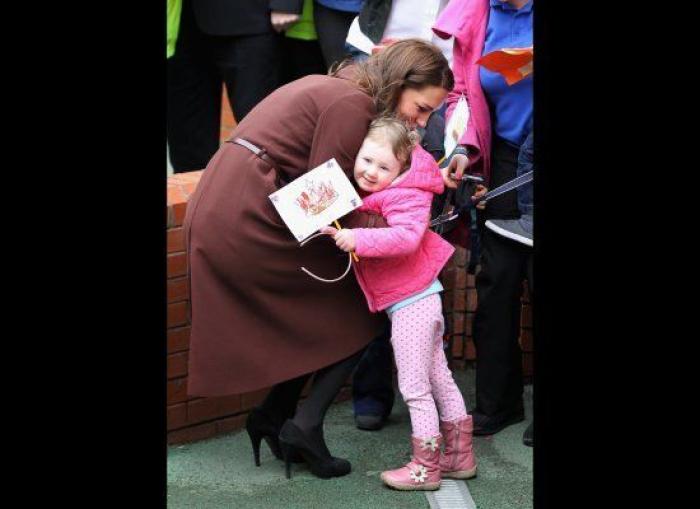 Kate Middleton abandona el hospital (FOTO)