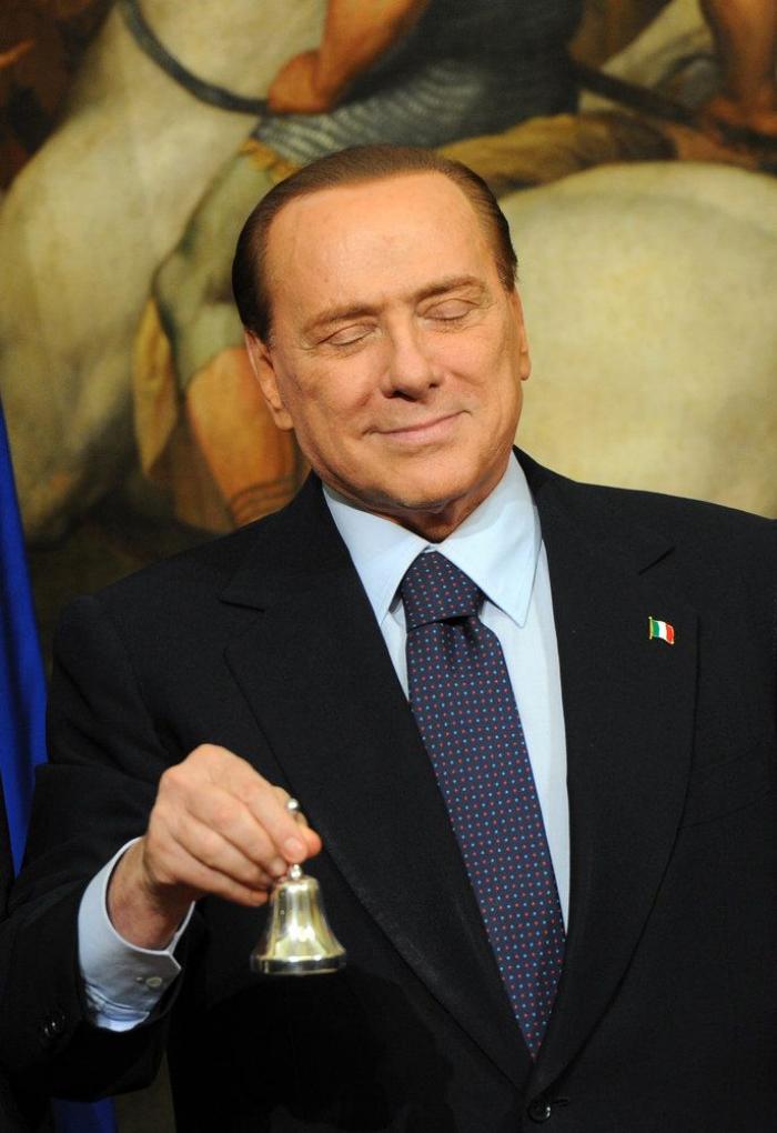 Berlusconi: "La prima de riesgo es una estafa que no importa a nadie"