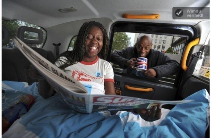 Un taxi-hotel y otros alojamientos curiosos durante los juegos olímpicos en Londres (FOTOS)