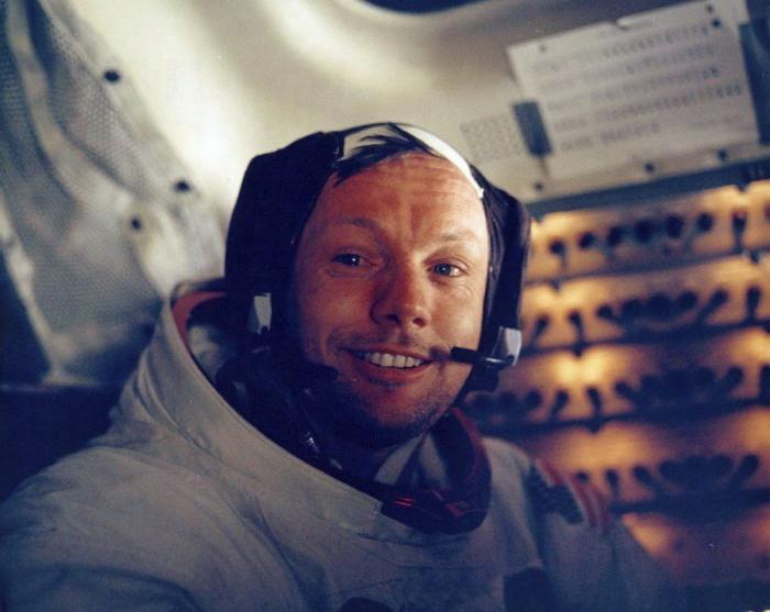 Muerte de Neil Armstrong: ¿Lance Armstrong? ¿Neil Young? ¿Quién se murió? (FOTOS, TUITS)