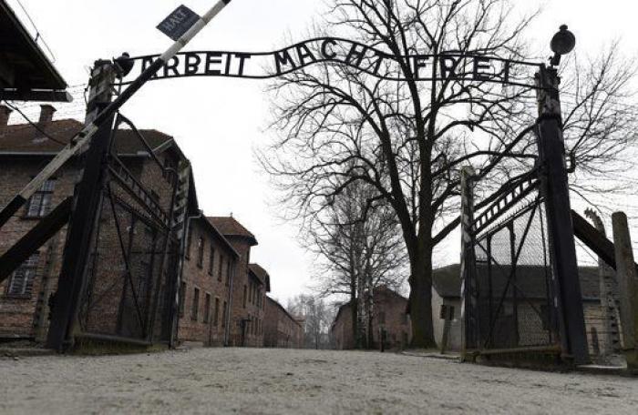 'La abuela nazi', de 88 años, condenada a dos años de cárcel por negar el Holocausto