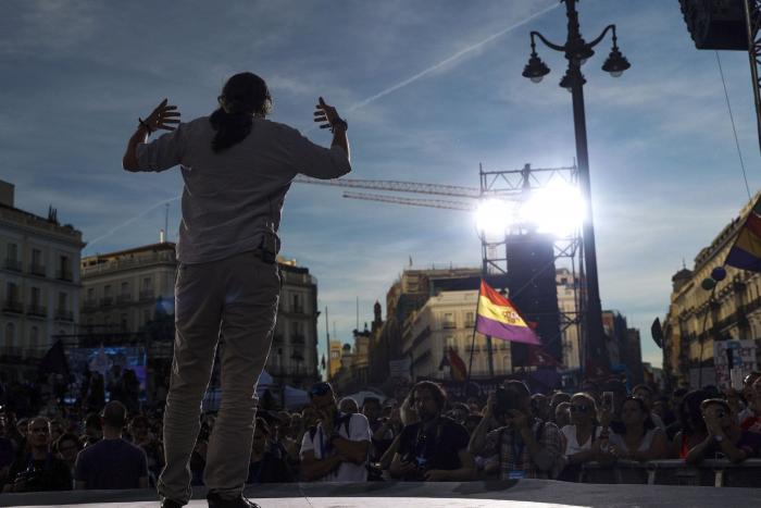 "Gracias por sacarme de este charco": Surrealista final de entrevista a Pablo Iglesias en 'LaSexta Noche'