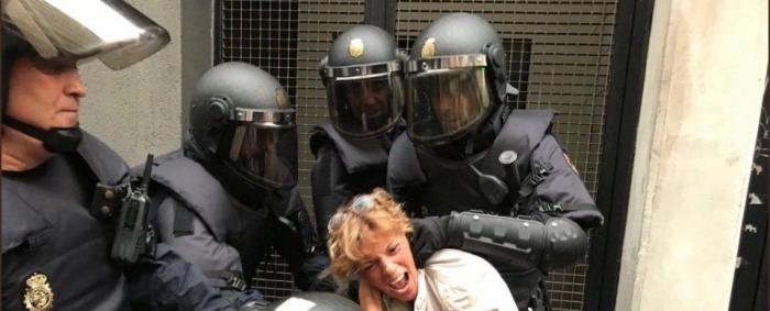 Lorenzo Silva contesta a JK Rowling mostrándole la violencia contra la Policía y la Guardia Civil
