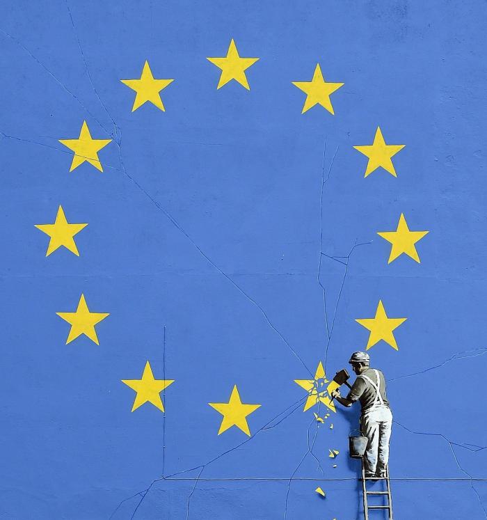 May prevé pagar hasta 54.500 millones de euros por el Brexit