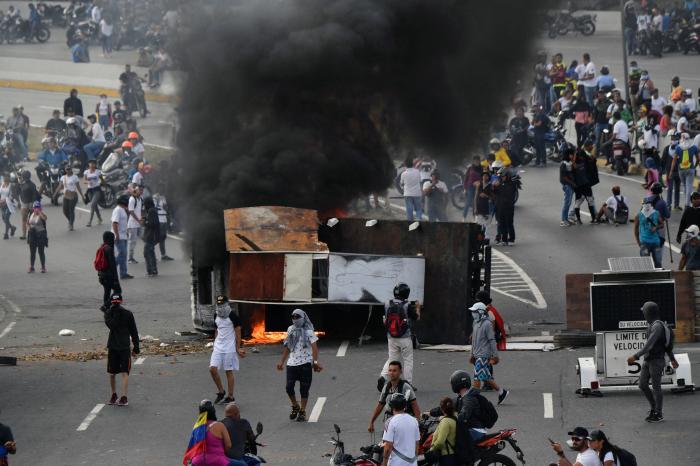 ¿Dónde está Guaidó? Venezuela aguarda su llegada... y su posible arresto