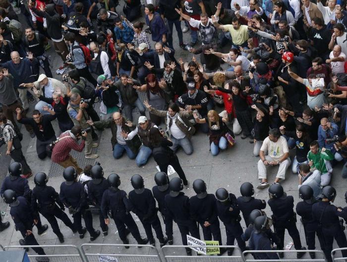 Interior no se plantea modificar el derecho de manifestación como pedía Cifuentes (FOTOS)