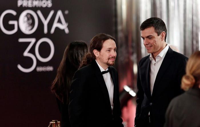 El antológico 'palo' de Alfonso Guerra a Sánchez tras ver en cámara lenta su abrazo con Iglesias: "Un drama"