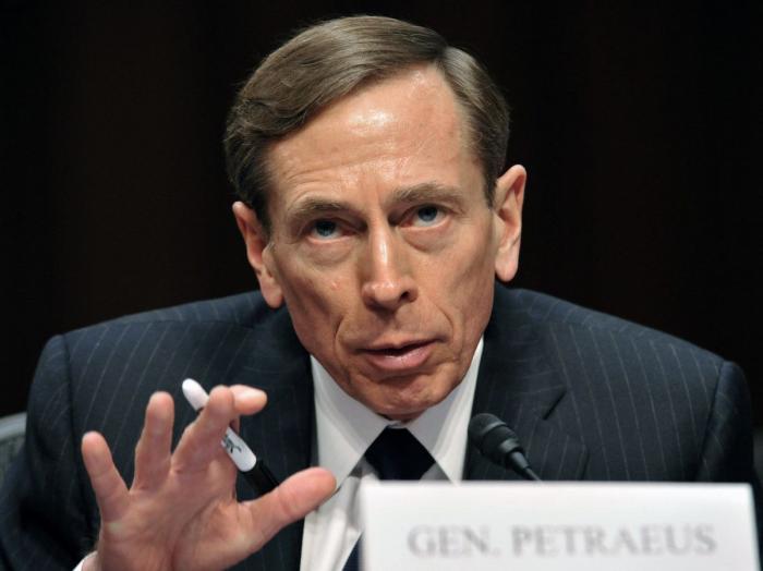 John Allen, el jefe de la OTAN en Afganistán, salpicado por el escándalo de Petraeus