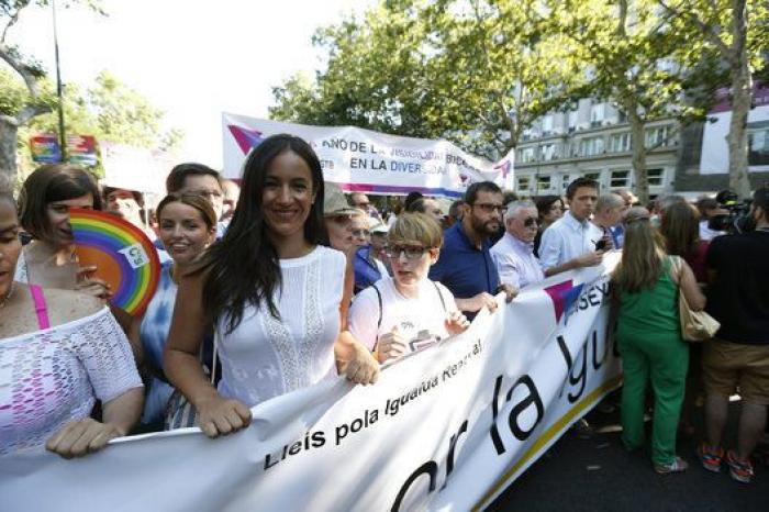 Se querellan contra el alcalde de Guadalajara por colgar la bandera arcoíris
