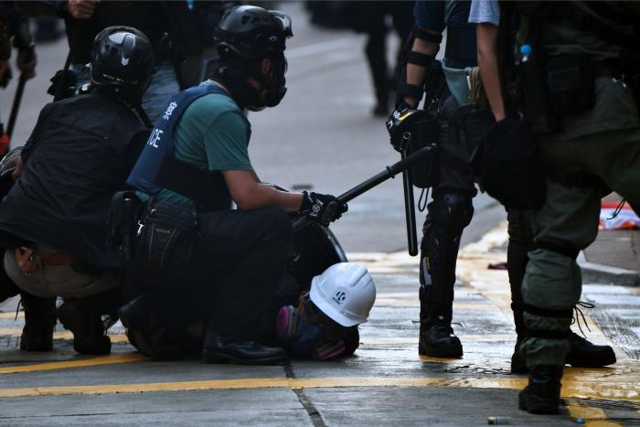 'Apple Daily', el mayor periódico prodemocracia de Hong Kong, cierra por la presión de Pekín