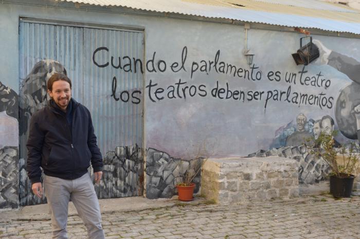 Iglesias y Montero sufrieron otro acto de acoso al llegar a su casa desde Asturias