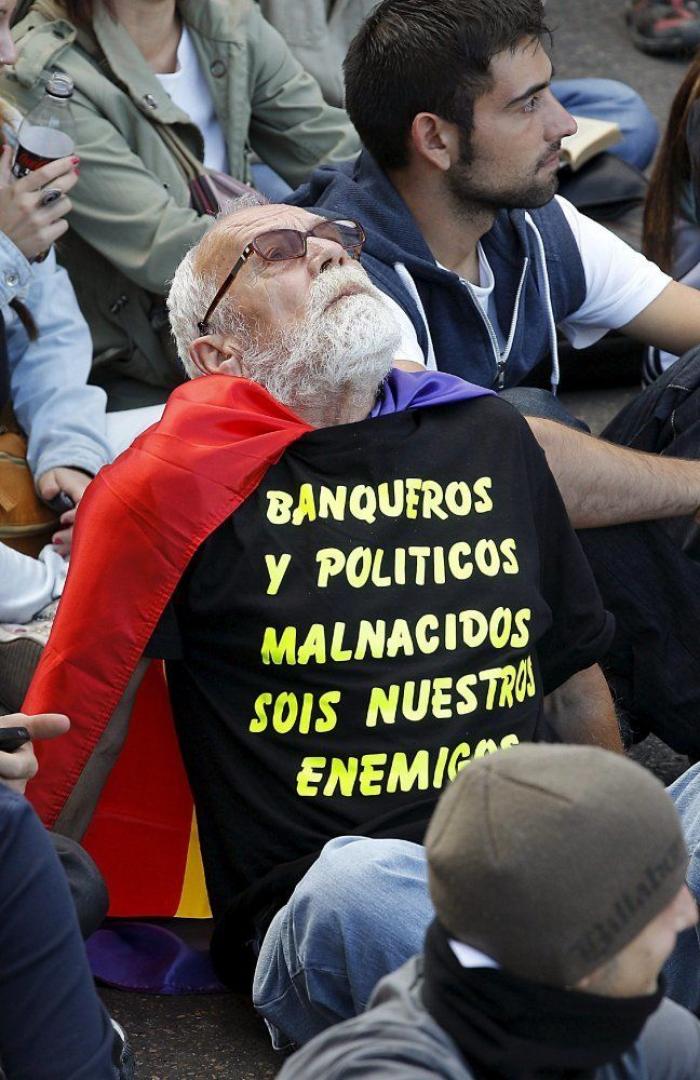 Alberto Casillas, el camarero del 25-S, que votó al PP, protagonista de la Asamblea de IU Madrid