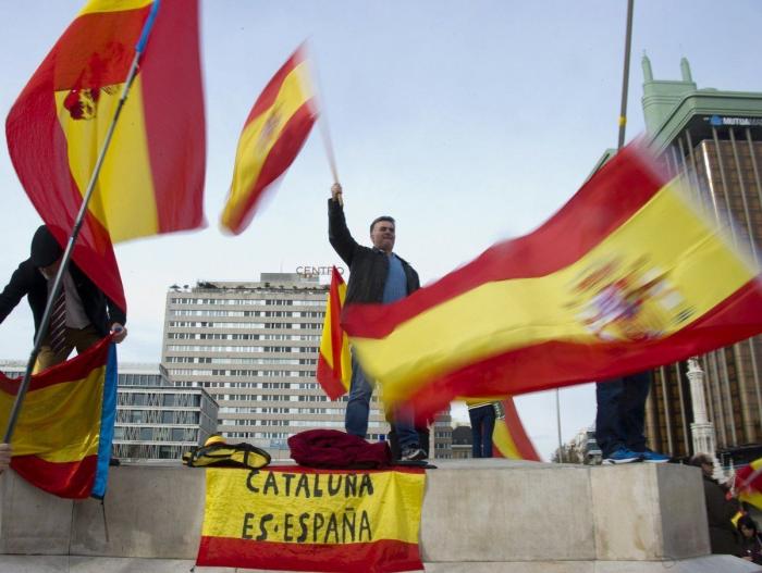 Manifestación "España somos todos": miles de personas se concentran el Día de la Constitución (FOTOS)