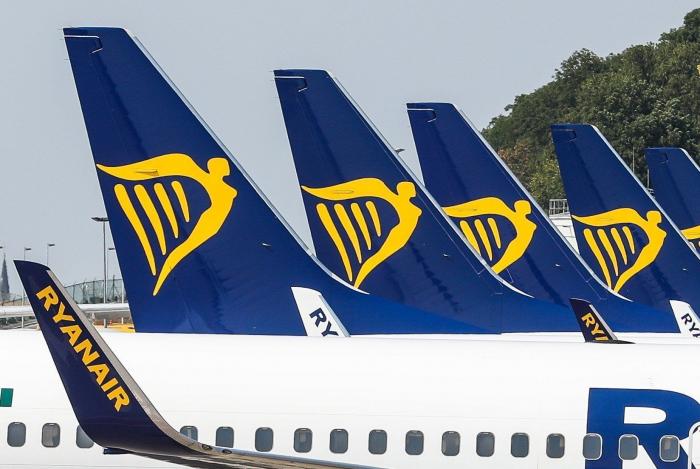 Arranca la segunda jornada de huelga de Ryanair "con más tranquilidad"