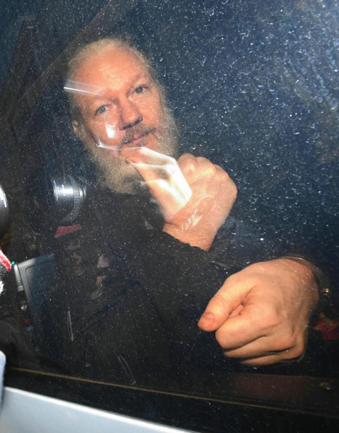 Detenido Julian Assange tras permanecer siete años en la embajada de Ecuador en Londres