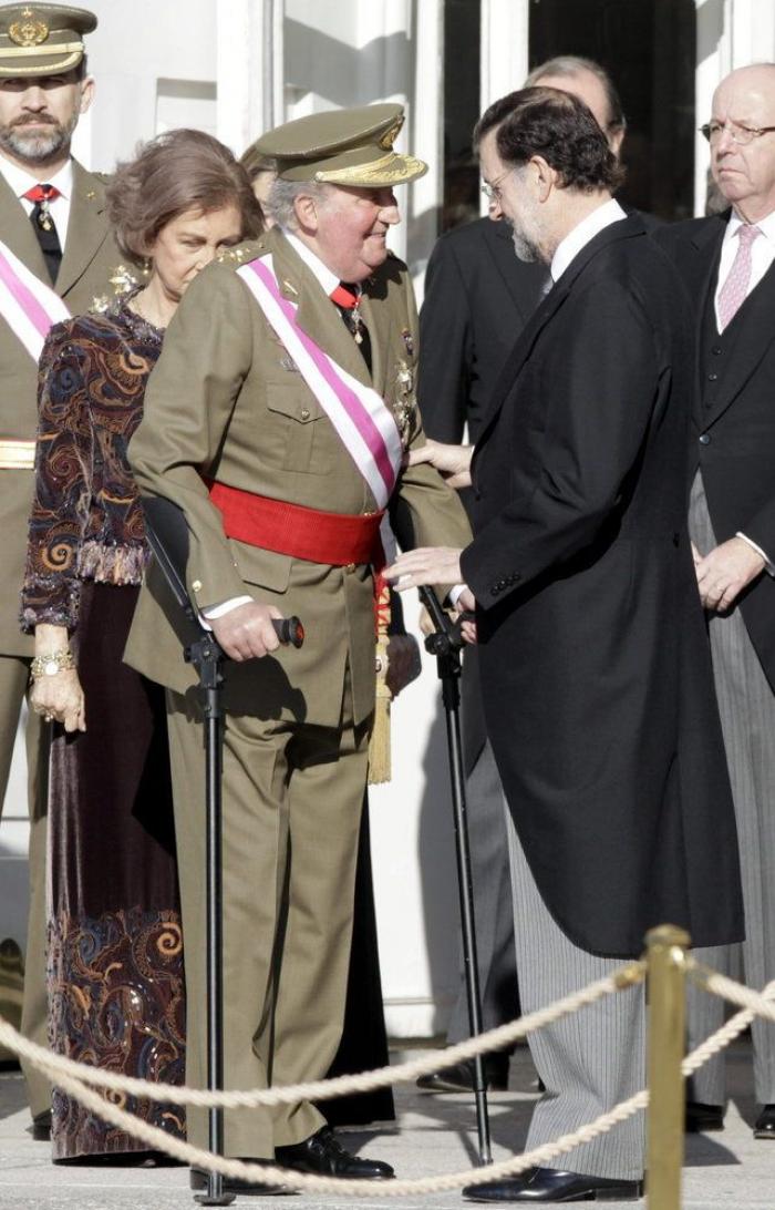 El rey advierte en la Pascua Militar de que la crisis es "una amenaza a la seguridad" (FOTOS)