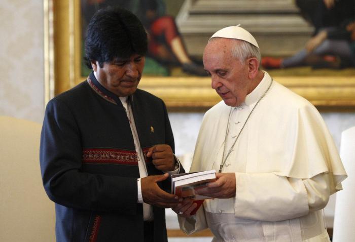 Evo Morales proclama su victoria: "Ganamos en la primera vuelta"