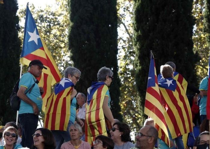 El Govern fija en 1.239 euros al mes el salario mínimo que deberían tener los catalanes