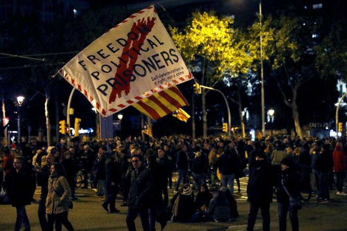 Tsunami Democràtic convoca una concentración ante el Camp Nou antes del Clásico entre el Barcelona y el Real Madrid