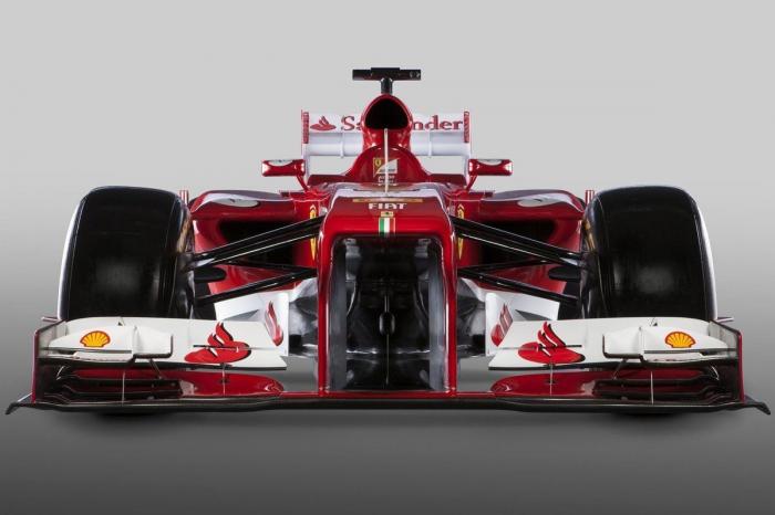 Ferrari presenta su F138, el F1 para recuperar el título mundial