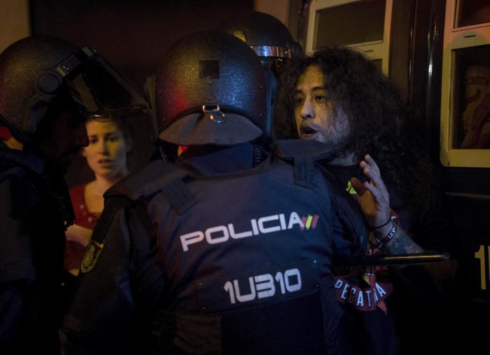El alcalde de Valladolid quita una calle a una Nobel de la Paz por condenar las cargas del 1-O