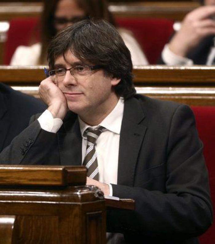 Incredulidad por un detalle en esta foto del Govern cesado de Cataluña