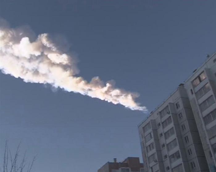 El asteroide 2012DA14 y la lluvia de rocas sobre Rusia