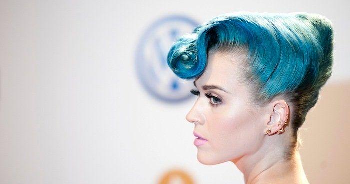 Pelo rosa, verde, azul...: las últimas famosas en apuntarse a la moda de pelo de colores (FOTOS)